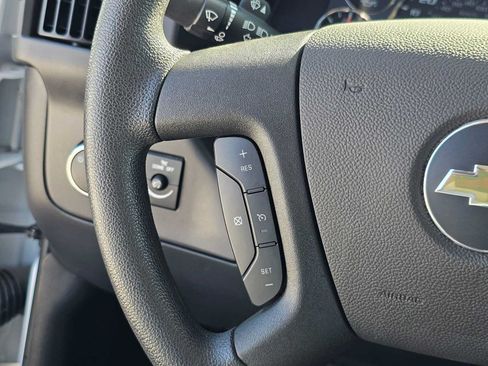 Used 2025 Chevrolet Express 2500 w/ Driver Convenience Package RWD image 32