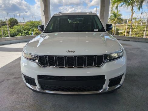 Certified 2022 Jeep Grand Cherokee L Limited image 3