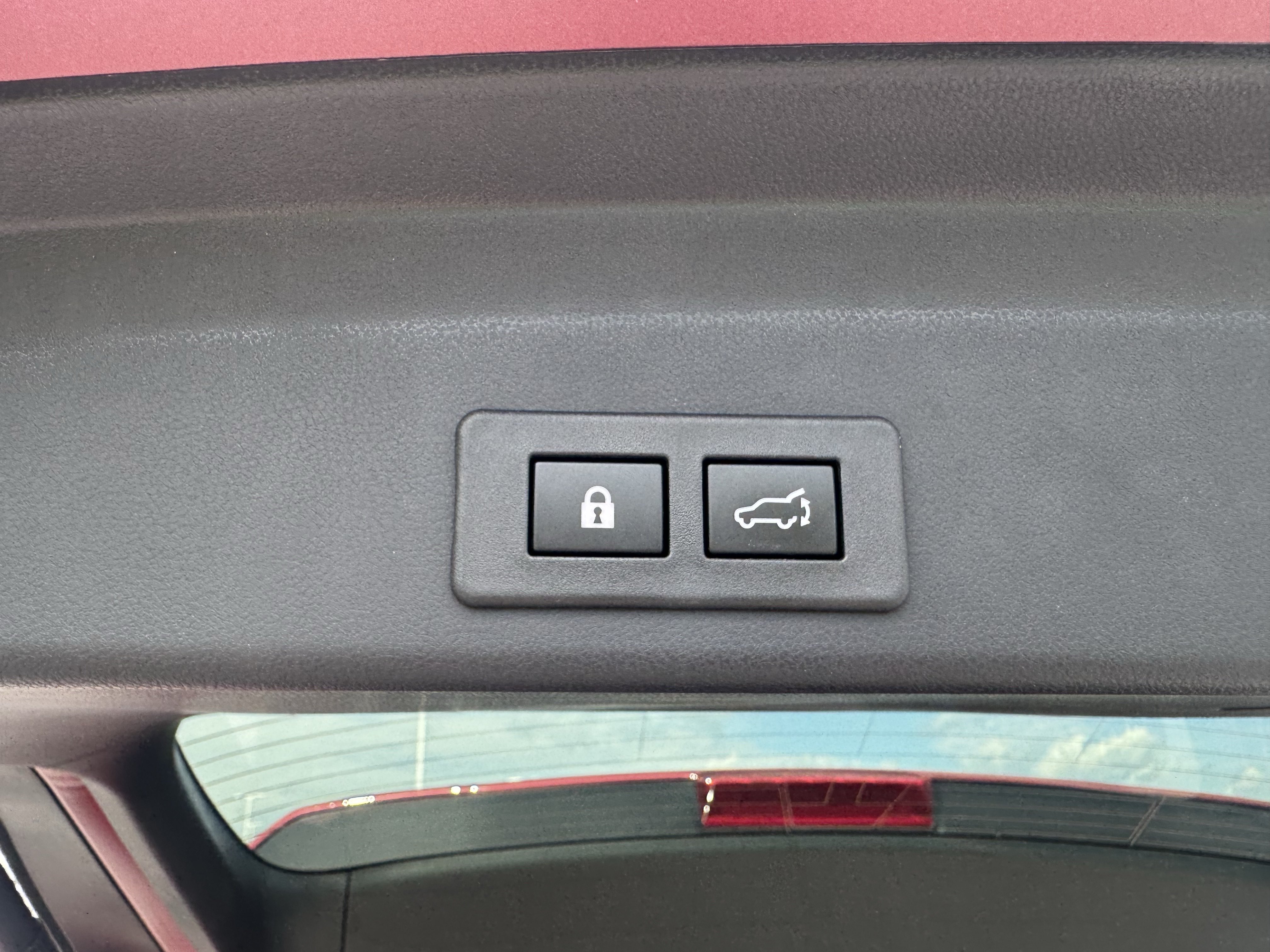 Certified 2025 Subaru Ascent Premium AWD/4WD image 33