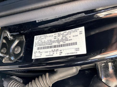 Used 2020 Ford F150 Lariat image 29