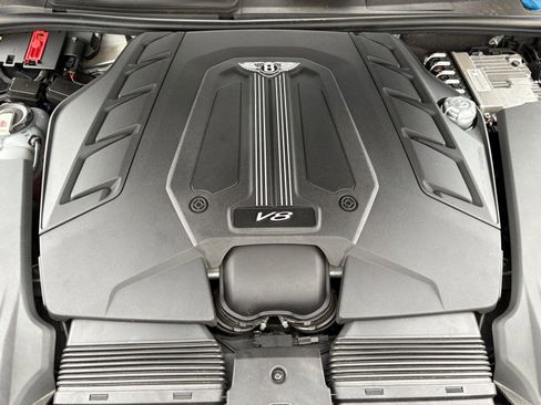 Used 2019 Bentley Bentayga AWD/4WD image 49