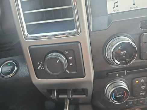 Used 2017 Ford F350 Platinum w/ FX4 Off-Road Package AWD/4WD image 16