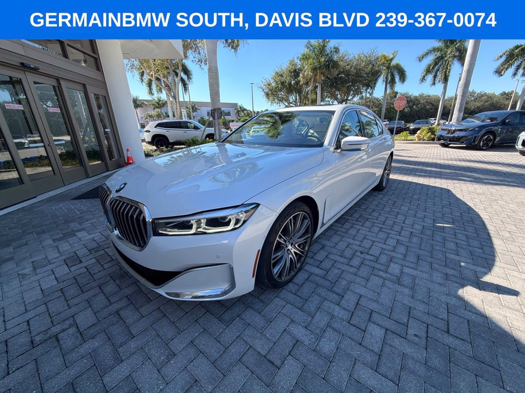 Used 2022 BMW 750i xDrive w/ Luxury Rear Seating Package AWD/4WD image 2