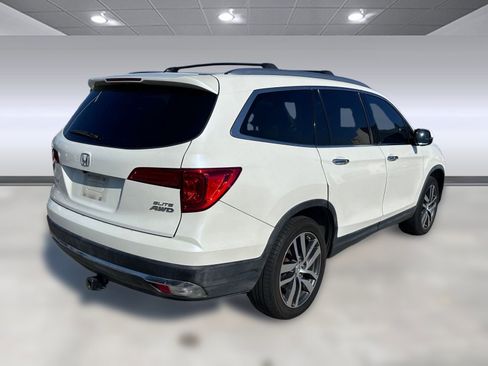 Used 2017 Honda Pilot Elite image 9