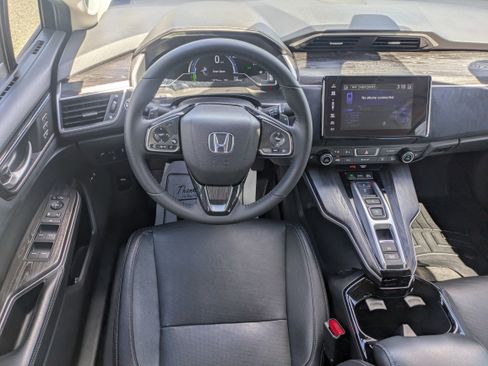 Used 2018 Honda Clarity Touring image 14