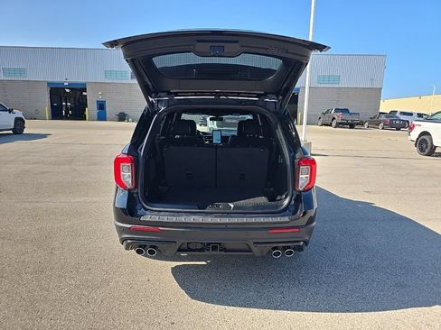 Used 2023 Ford Explorer ST w/ Technology Package AWD/4WD image 6