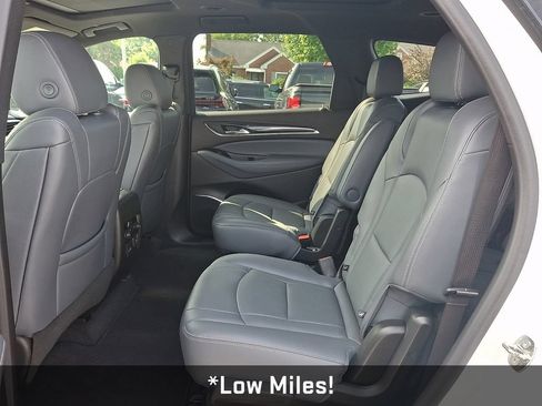 Used 2023 Buick Enclave Essence w/ Experience Buick Package AWD/4WD image 13