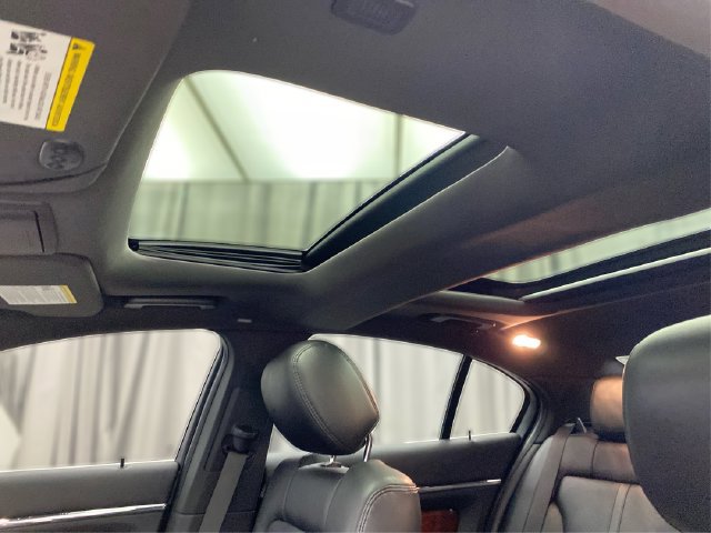 Used 2015 Lincoln MKS AWD w/ Equipment Group 101A image 27