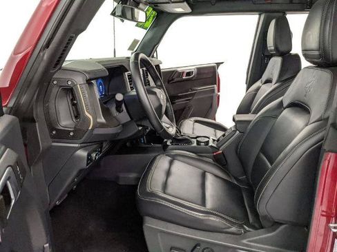 Certified 2025 Ford Bronco Badlands AWD/4WD image 19