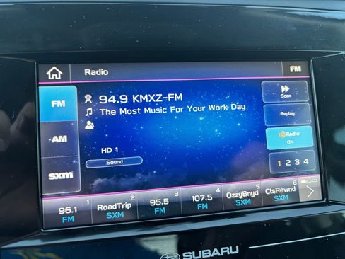 Used 2024 Subaru Forester Premium image 8
