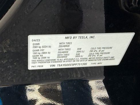 Used 2023 Tesla Model Y Long Range AWD/4WD image 39