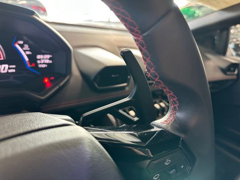 Used 2021 Lamborghini Huracan EVO image 18