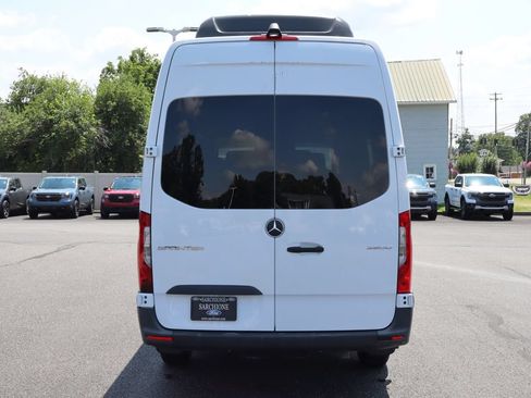 Used 2025 Mercedes-Benz Sprinter 2500 image 17