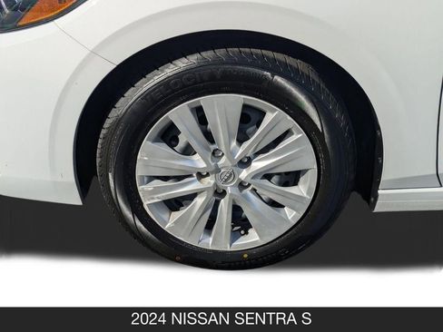 Used 2024 Nissan Sentra S FWD image 11