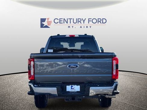 New 2026 Ford F250 Lariat w/ Chrome Package image 3