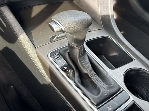 Used 2019 Kia Optima LX image 14