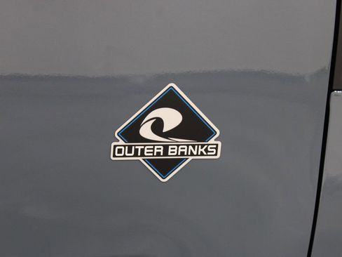 New 2025 Ford Bronco Sport Outer Banks image 11