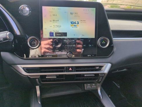 Used 2025 Lexus RX 350 FWD w/ Technology Package image 20