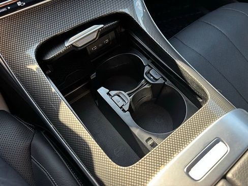 Certified 2025 Mercedes-Benz CLE 300 4MATIC Coupe image 28