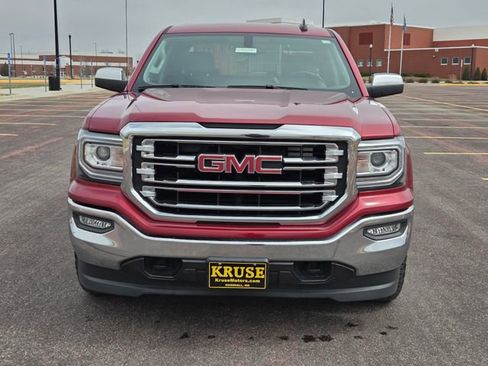 Used 2018 GMC Sierra 1500 SLT w/ SLT Premium Package AWD/4WD image 9