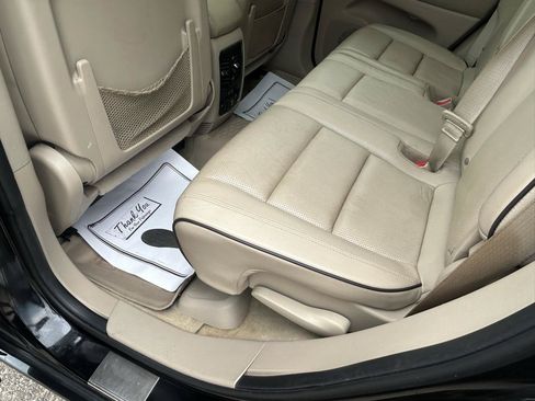 Used 2014 Jeep Grand Cherokee Overland w/ Mopar Chrome Edition Group AWD/4WD image 9