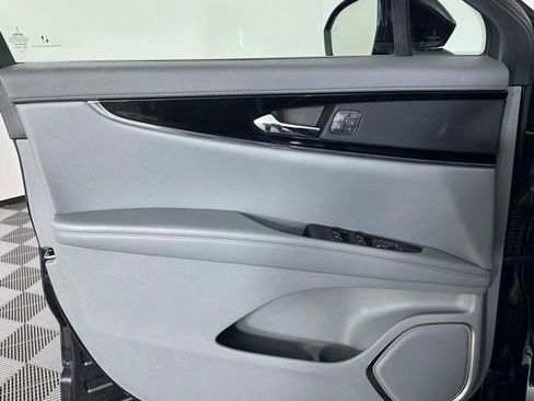 Used 2022 Lincoln Nautilus Reserve image 14