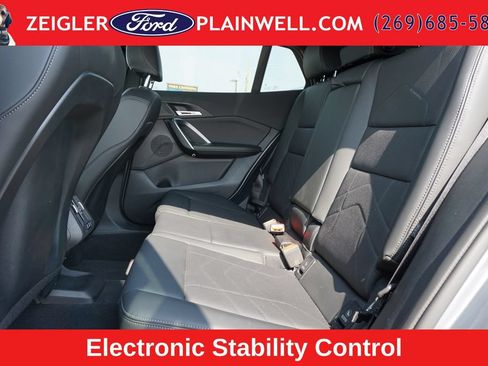 Used 2025 BMW X2 xDrive28i AWD/4WD image 12