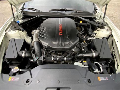 Used 2019 Kia Stinger GT2 image 29