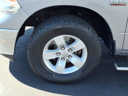 Used 2019 RAM 1500 Classic SLT w/ Luxury Group AWD/4WD image 29