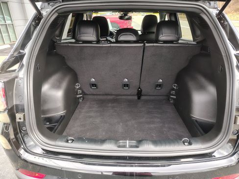 Certified 2024 Jeep Compass Limited image 11