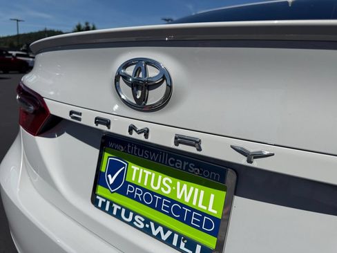 Used 2023 Toyota Camry SE w/ Cold Weather Package FWD image 36