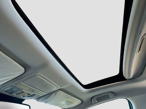Used 2016 Honda CR-V Touring image 23