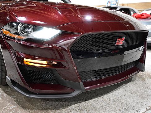 Used 2018 Ford Mustang GT Premium image 4