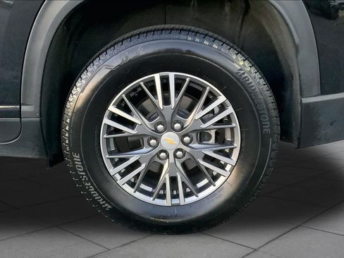 Used 2026 Chevrolet Traverse LT AWD/4WD image 11
