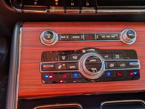 Used 2021 Lincoln Aviator Reserve w/ Equipment Group 208A image 24