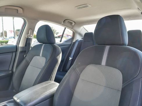 Used 2021 Nissan Sentra SV image 18