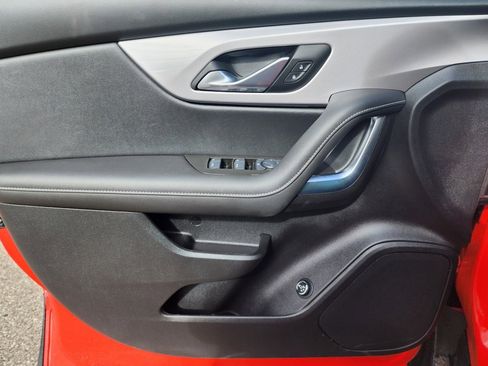 Used 2025 Chevrolet Blazer LT w/ Convenience Package image 21