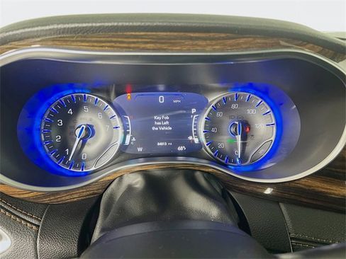 Used 2022 Chrysler Pacifica Pinnacle image 14
