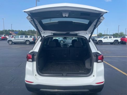 Used 2024 Chevrolet Equinox LT w/ LPO, Floor Liner Package AWD/4WD image 21