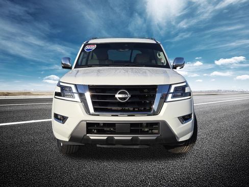 Used 2022 Nissan Armada Platinum w/ Captain's Chairs Package RWD image 16