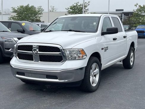Used 2023 RAM 1500 Classic SLT AWD/4WD image 8