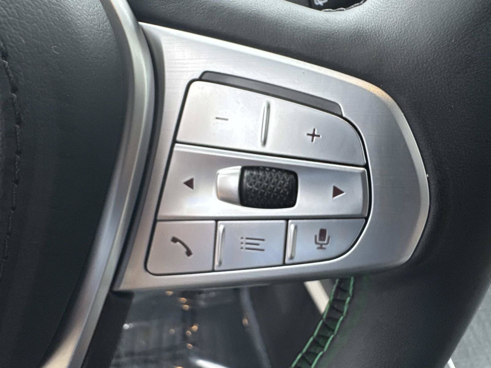 Certified 2025 BMW ALPINA XB7 AWD/4WD image 58