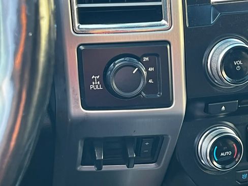 Used 2017 Ford F250 Platinum AWD/4WD image 28