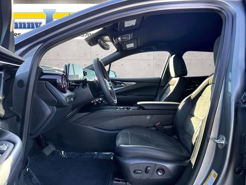 Used 2024 Chevrolet Blazer EV RS image 10