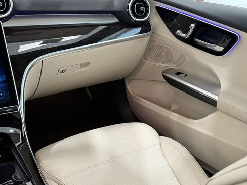 New 2026 Mercedes-Benz C 300 4MATIC Sedan image 9