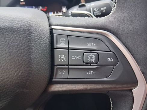 New 2026 Jeep Grand Cherokee Altitude image 26