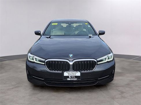 Used 2022 BMW 530i xDrive w/ Premium Package image 2