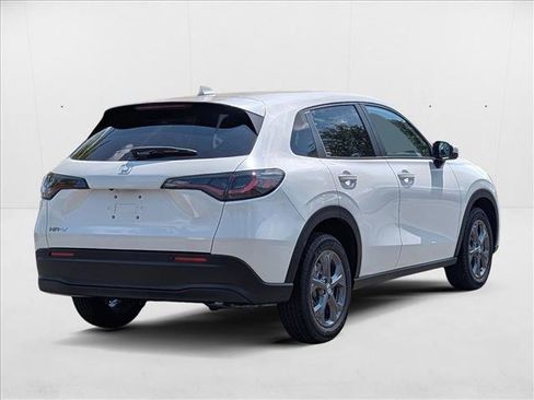 New 2026 Honda HR-V LX image 2