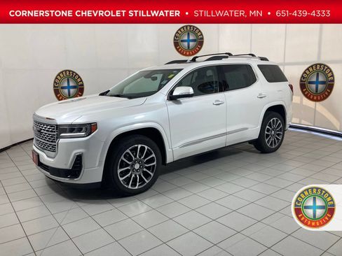 Used 2021 GMC Acadia Denali w/ Denali Ultimate Package AWD/4WD image 1