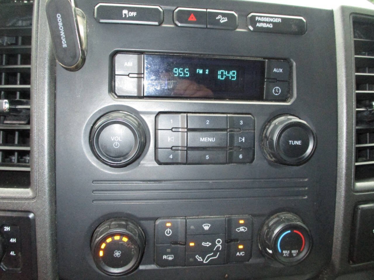 Used 2017 Ford F250 XL w/ Power Equipment Group AWD/4WD image 25